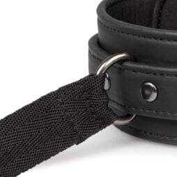 bondage-set-hand-fot-bojor-kittlare-ögonbildel-bdsm-edc