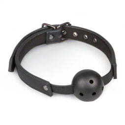 gag-ball-svart-hårdplast-andningshål-ställbar-bdsm-bondage-hållkäftenboll