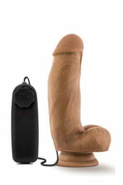 loverboy-blush-dildo-vibrator-sugkopp-naturtrogen-mma-fighter